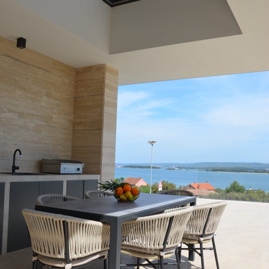 Villa View Aussenküche Aussenküche mit Grillmöglichkeit lädt zum Verweilen ein